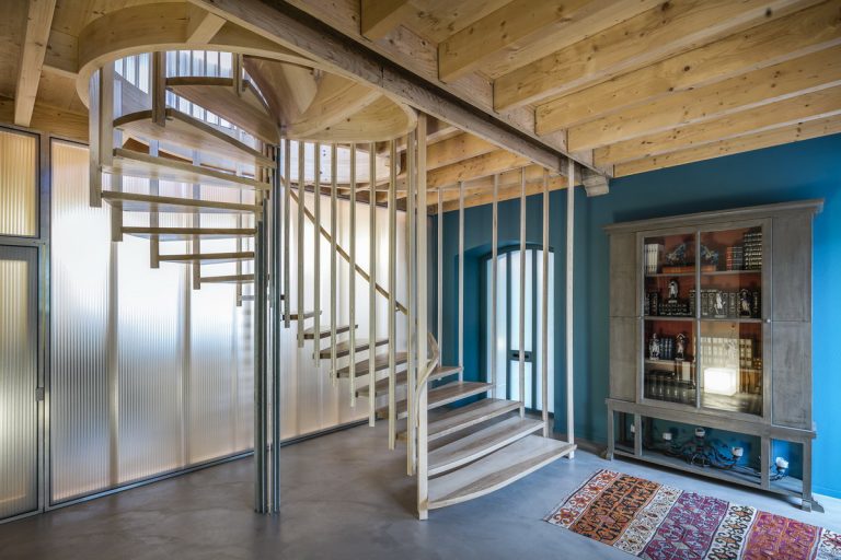 ESCALIER-SUSPENDU-DESIGN-BOIS-METAL-MORLAIX-0004 ESCALIER-SUSPENDU-DESIGN-BOIS-METAL-MORLAIX-0004